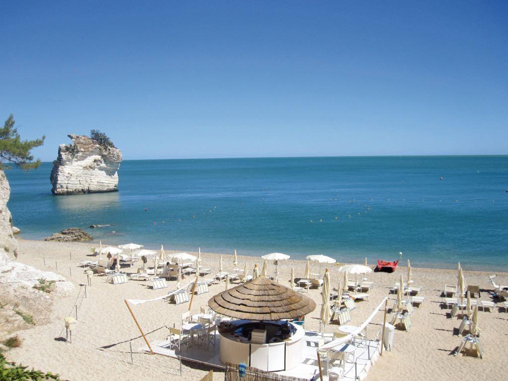 Baia Dei Mergoli Hotel Mattinata Exterior photo